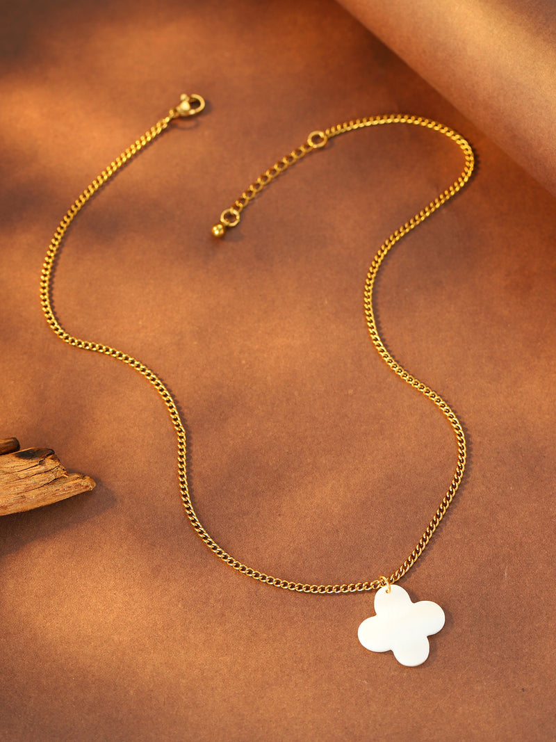 Four-Petal Clover Pendant Necklace - image 4
